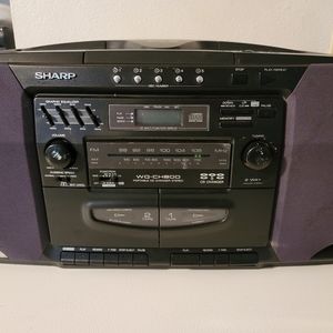 SHARP 5 DISC CD CHANGER A/M RADIO AND DOUBLE CASSETTE